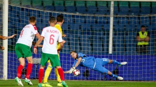 Блестящото представяне на Пламен Илиев с националната фланелка получи широк