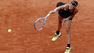 Поставената под №3 Гарбине Мугуруса разгроми с 6 2 6 1 двукратната