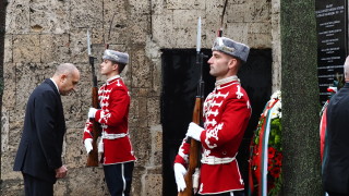 Заупокойна панахида в памет на загиналите български воини във войните