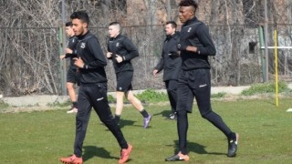 Стивън Езе проведе първа тренировка с Локомотив Пловдив след като