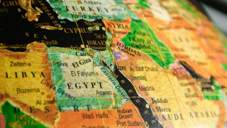 Водещи арабски страни осъдиха въздушните удари на Съединените щати срещу