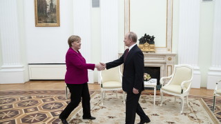 Канцлерът на Германия Ангела Меркел проведе телефонен разговор с президента