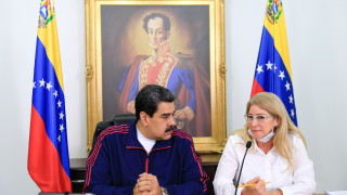 САЩ погва съпругата на Мадуро