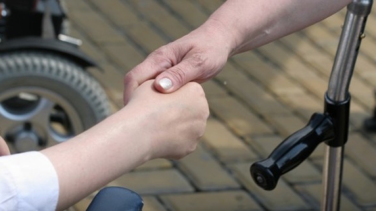 Агенцията за хората с увреждания приема заявления за участие в