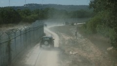 Великобритания ни изпраща на помощ още три кучета