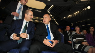 Премиерът Бойко Борисов коментира споровете около избора на нов боен