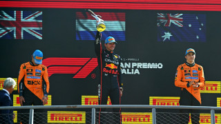 Макс Верстапен триумфира на "Монца", спорове в Макларън