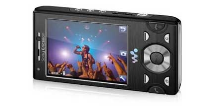 Sony Ericsson W995 Walkman - бягство от скуката 