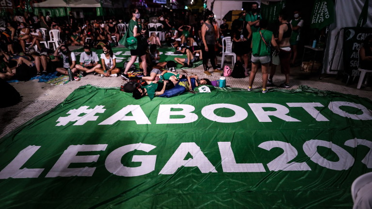 Аржентина се превърна в най-голямата латиноамериканска държава, която легализира аборта.