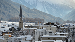 Две трети от главните икономисти в частния и публичния сектор