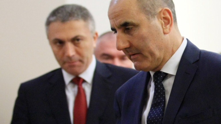 Карадайъ пита за влиянието на евроскептиците в управляващата коалиция