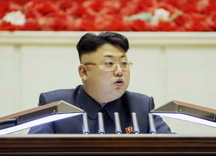 Мъжете в КНДР длъжни да са с прическа ала Ким Чен-ун