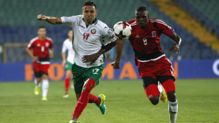 Селекционерът на Люксембург Люк Холц посъветва националния отбор на