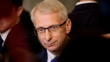 Денков не се е отказал от протонния център