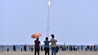 Индия стартира мисия за изучаване на Слънцето