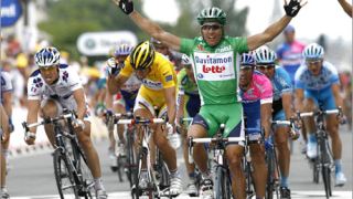 Трета етапна победа в "Тур"-а за Роби Макюън
