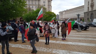 Около 40 граждани се събраха на общобългарски поход за мир