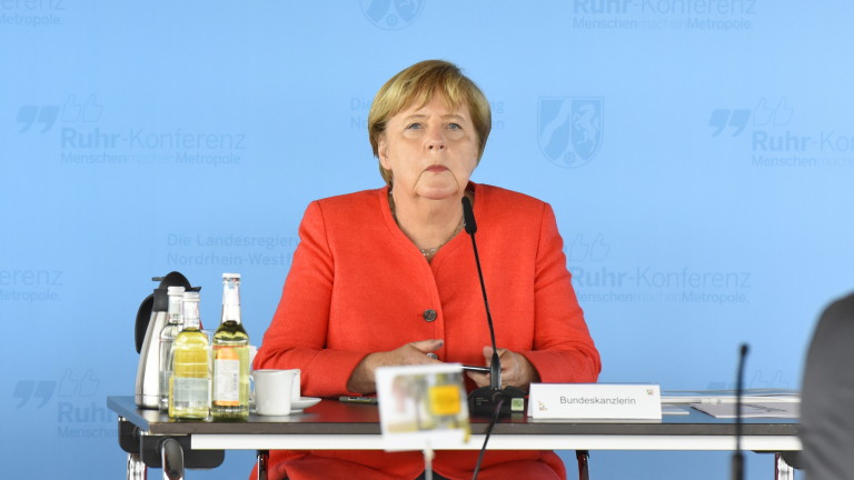 Канцлерът на Германия Ангела Меркел предупреди, че няма да има