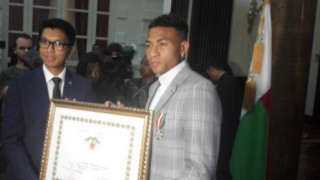 Президентът на република Мадагаскар Андри Ражоелина удостои халфа на Лудогорец