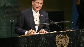 Бившият президент на Еквадор Рафаел Кореа беше осъден задочно на