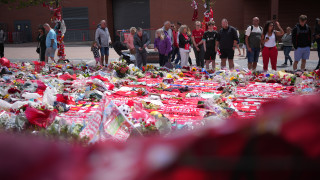 Ливърпул почете Жота (ВИДЕО)