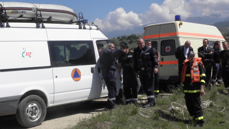 Издирват тялото на второто дете, удавило се в река Искър