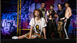 Театър София може и все още да е в ремонт