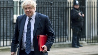 Великобритания ще отговори решително ако се докаже че Русия е