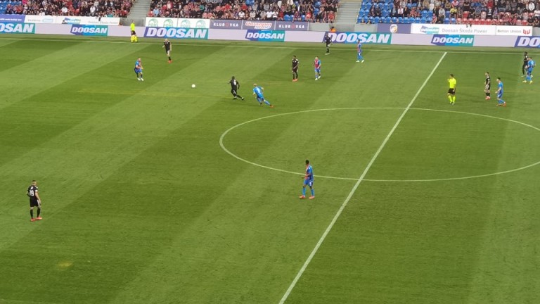 Виктория Пилзен 1 : 0 ЦСКА 10′ ГОЛ!Виктория повежда. Милан