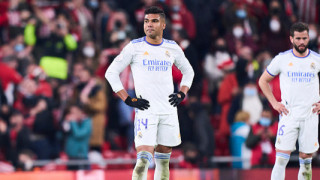 Халфът на Реал Мадрид Каземиро ще пропусне мача от