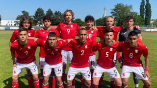 Юношеският национален отбор на България до 15 г допусна минимална
