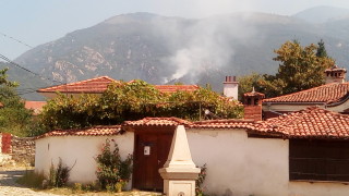 Пожарът над Карлово е напълно локализиран Kъм момента пламъците са