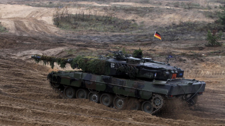 Германия подсилва армията с шести танков батальон