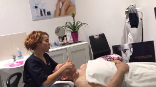 Тити Папазов легна за козметична процедура