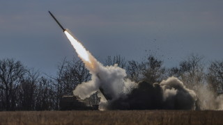 САЩ планират да доставят на Украйна касетъчни снаряди за реактивна