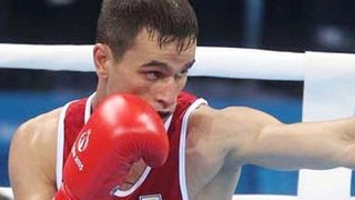 Още двама българи на 1/4-финалите на европейското по бокс