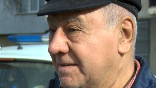 Битият посред бял ден от цигани 77 годишен мъж в Казанлък е