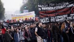 Въздушен, воден и сухопътен транспорт спира в цяла Гърция, заради стачка 