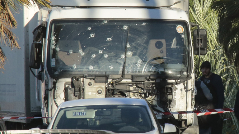 86 станаха жертвите от атентата в Ница