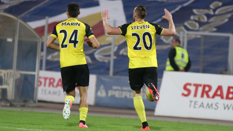 Бивш на Ботев дебютира с победа в квалификациите за Шампионска лига