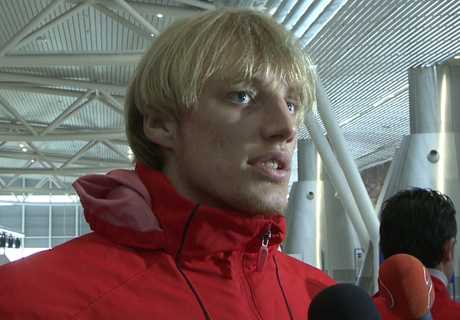 Футболисти на ЦСКА в Пирогов след бой пред дискотека