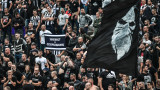 Феновете на Локо (Пд) гледат мача с Тотнъм на огромна видеостена