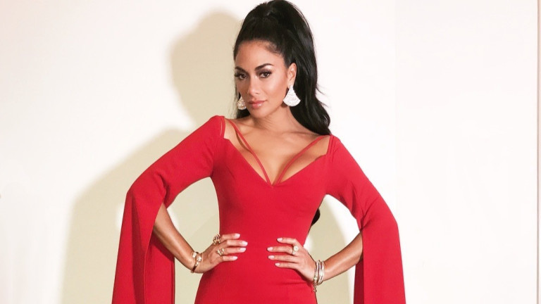 Какво прави Никол Шерцингер преди концерт