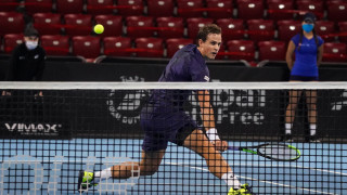 Канадският тенисист Вашек Поспишил ще играе в утрешния финал на