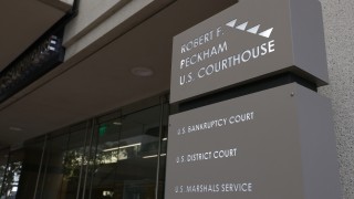 Перуанският бивш президент Алехандро Толедо се предаде на американските власти