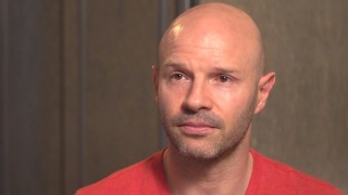 Легендата на Лийдс Юнайтед Дани Милс бе гост в предаването