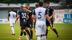 Наитан Нандес става съотборник на Кирил Десподов в Каляри?