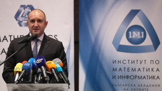 Президентът Румен Радев няма да откликне на Костадин Костадинов и