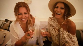 Морски забавления си организираха Есил Дюран и Рени на Северното