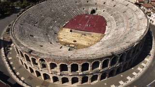 Въпреки че преди броени дни Италианската федерация по волейбол FIPAV